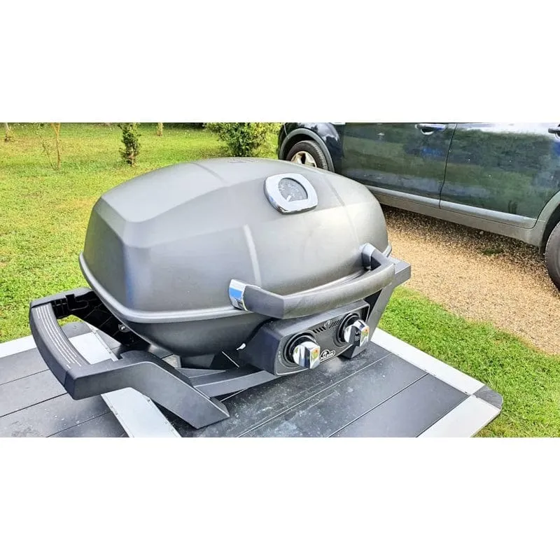 Napoleon | TravelQ Pro 285 Portable Gas Grill - Black